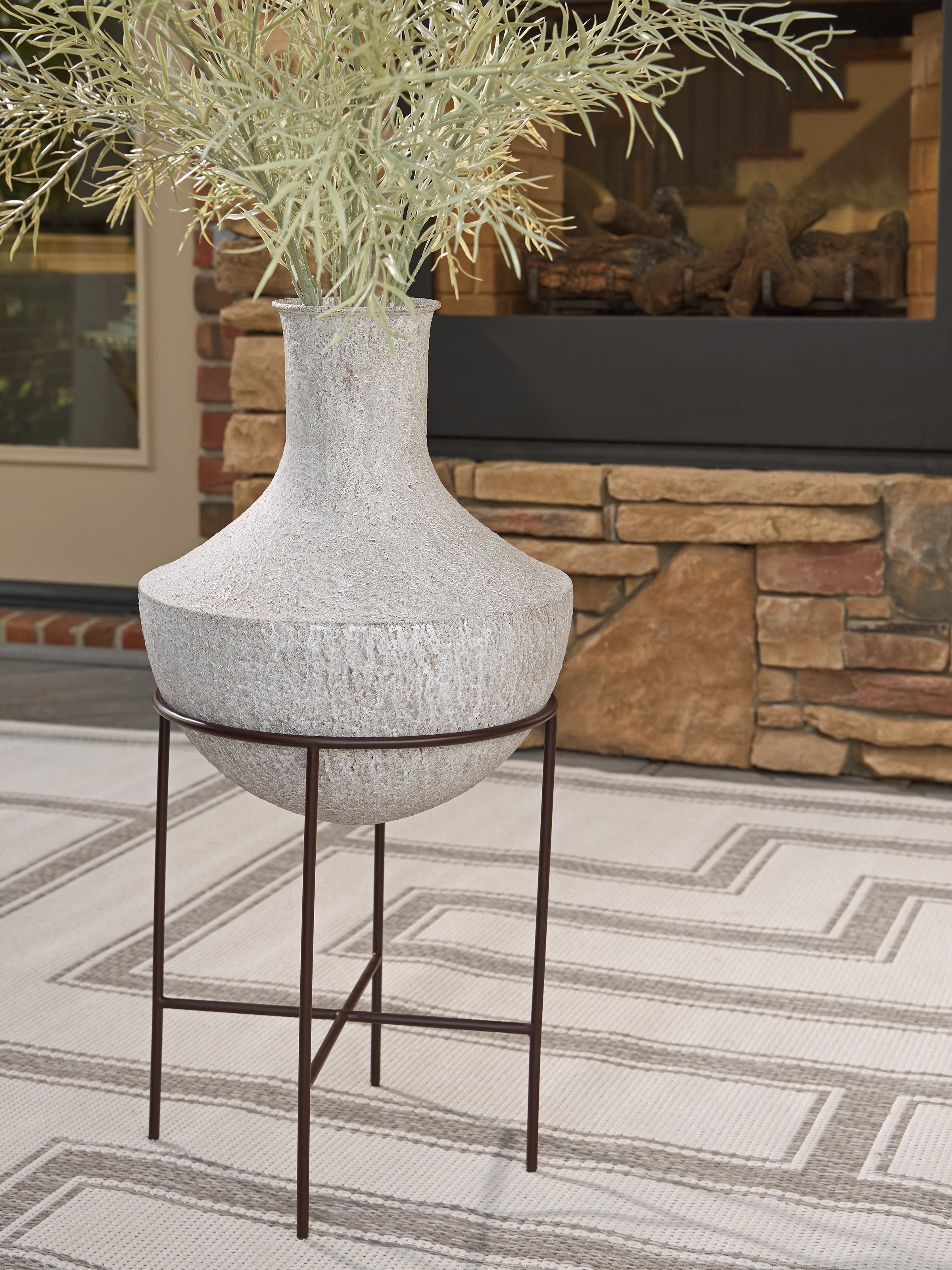 Sectionals for Less - Ashley Furniture - Estonbank Vase - Vase Set / Distressed Cream - A2000748A1
