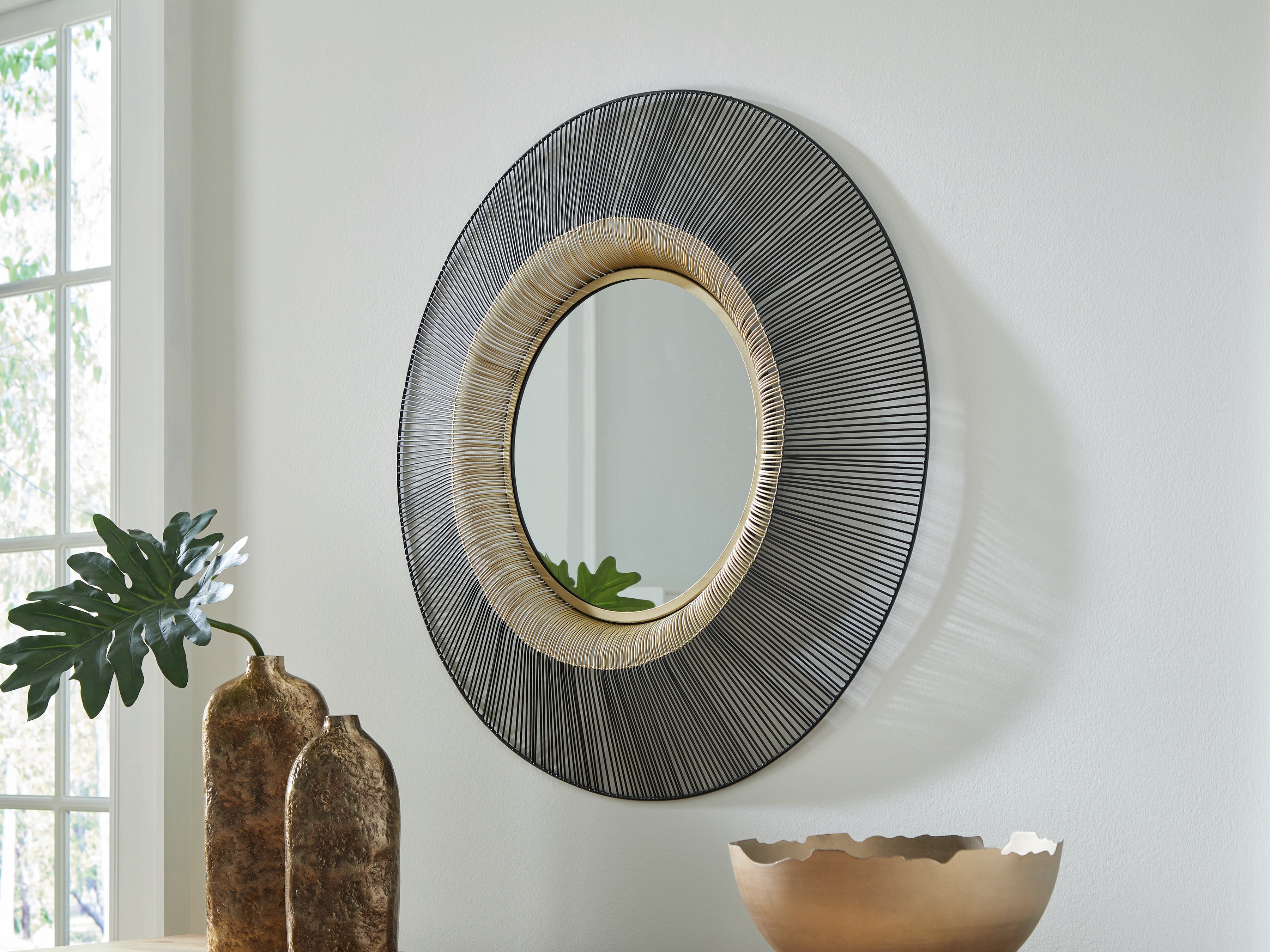 Sectionals for Less - Ashley Furniture - Dallmen Mirror - Accent Mirror / Black/Gold Finish - A8010407