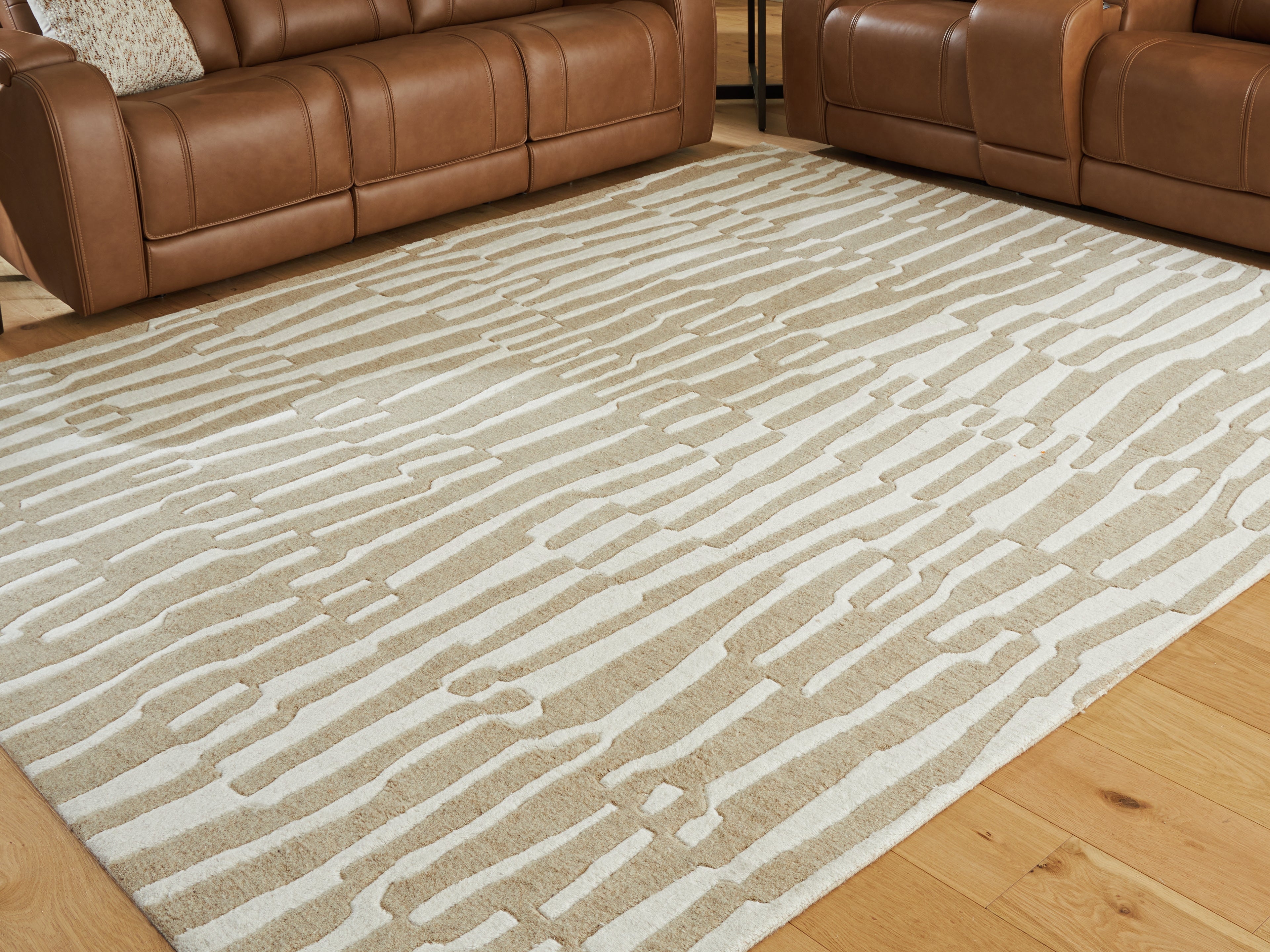 Sectionals for Less - Ashley Furniture - Corrbell Rug - 5' x 7' Area Rug / Beige/White - R407632
