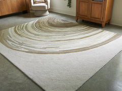 Sectionals for Less - Ashley Furniture - Rizwana Rug - 5' x 7' Area Rug / Ivory/Brown/Gray - R407762