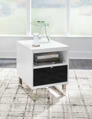Sectionals for Less - Ashley Furniture - Gardoni Chairside End Table - Chair Side End Table / White/Black - T756-7
