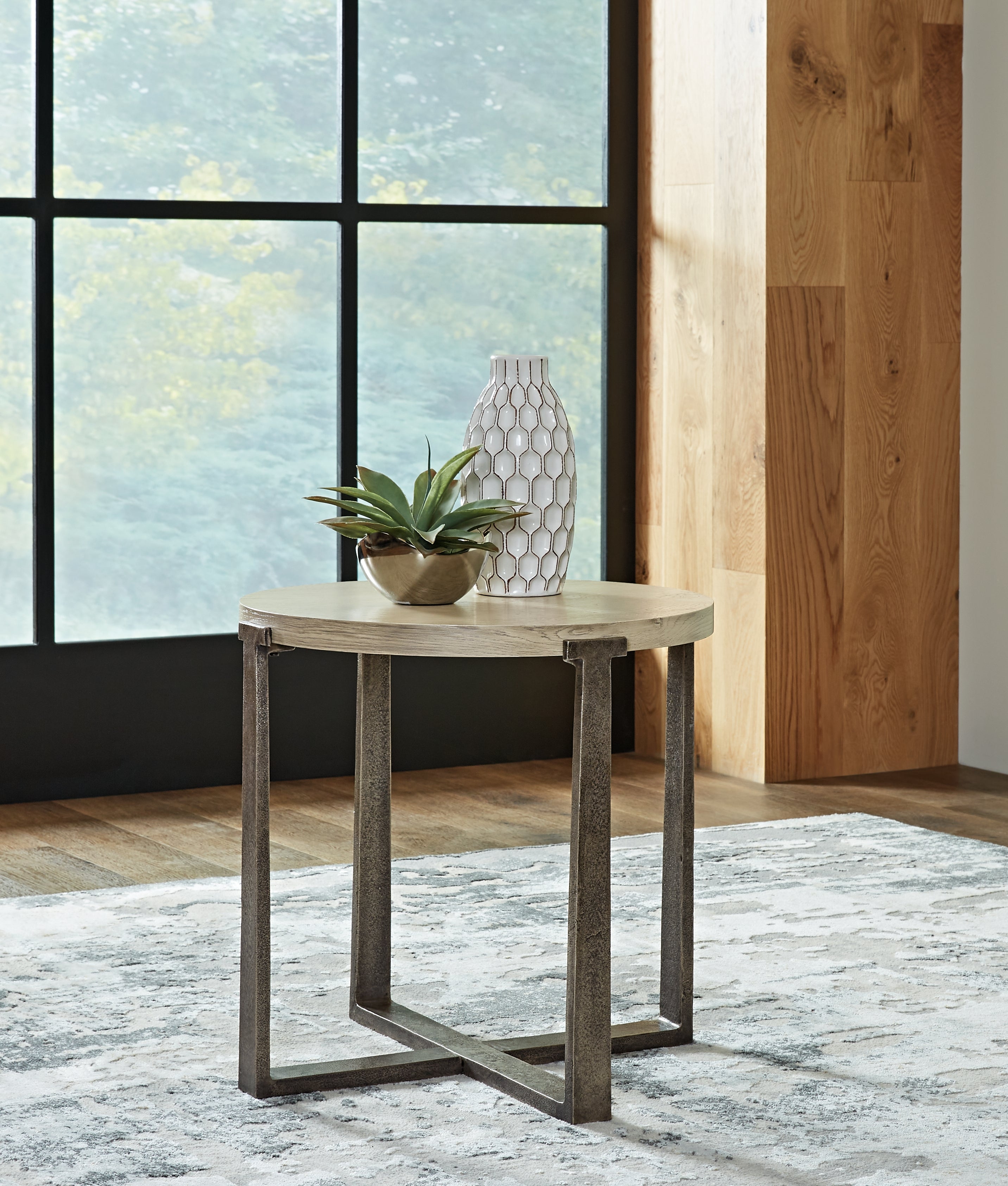 Sectionals for Less - Ashley Furniture - Dalenville End Table - Round End Table / Gray - T965-6