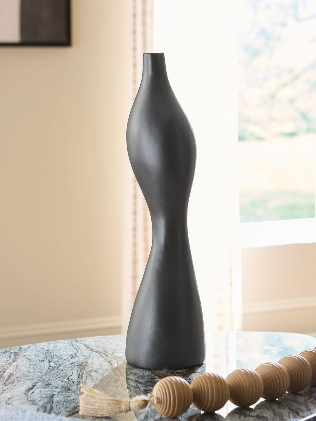 Sectionals for Less - Ashley Furniture - Judsen Vase - Vase / Black - A2000835