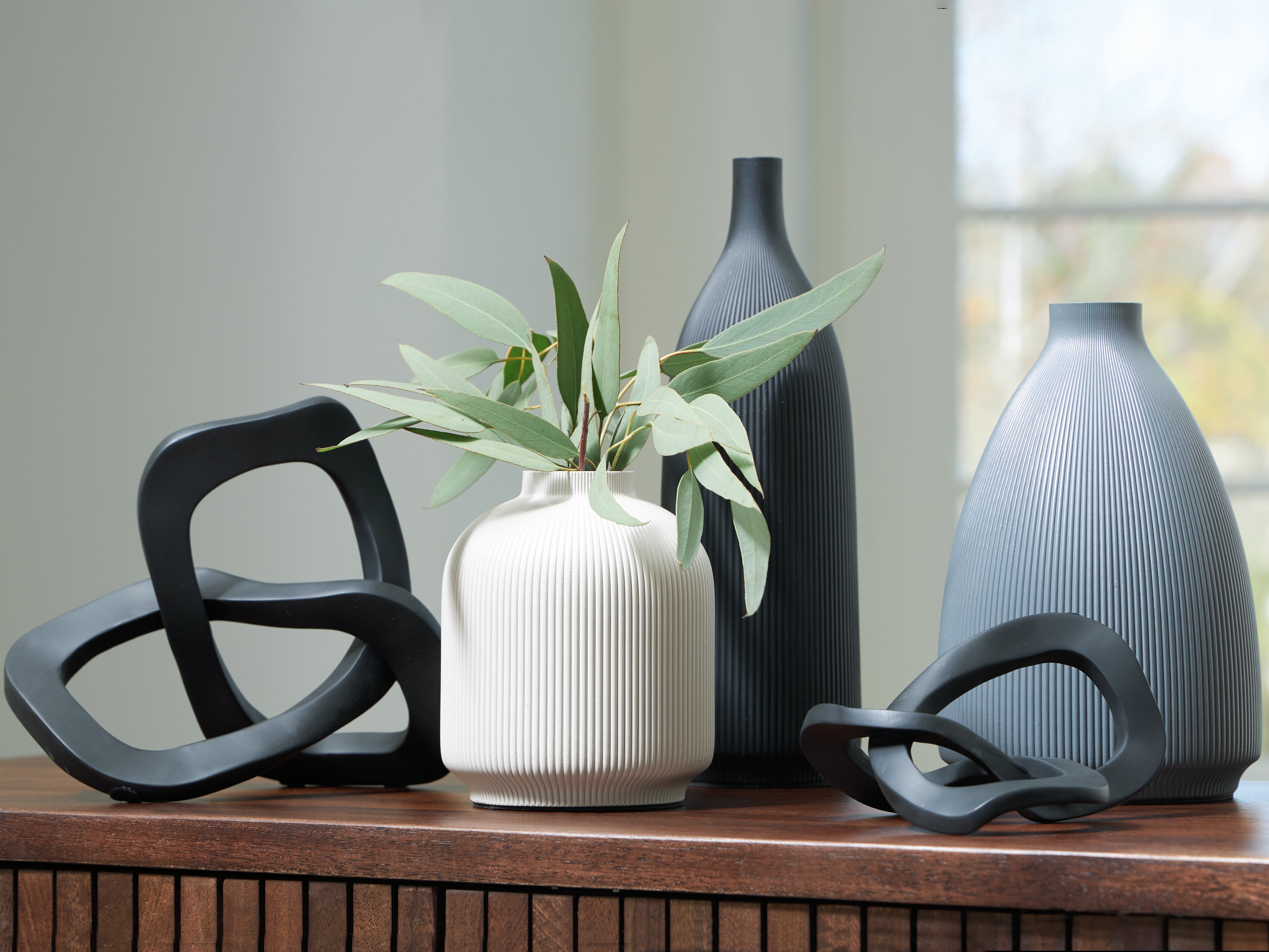 Sectionals for Less - Ashley Furniture - Leithick Accessory Set (Set of 5) - Accessory Set (5/CN) / Black/Tan/Gray - A2C00211