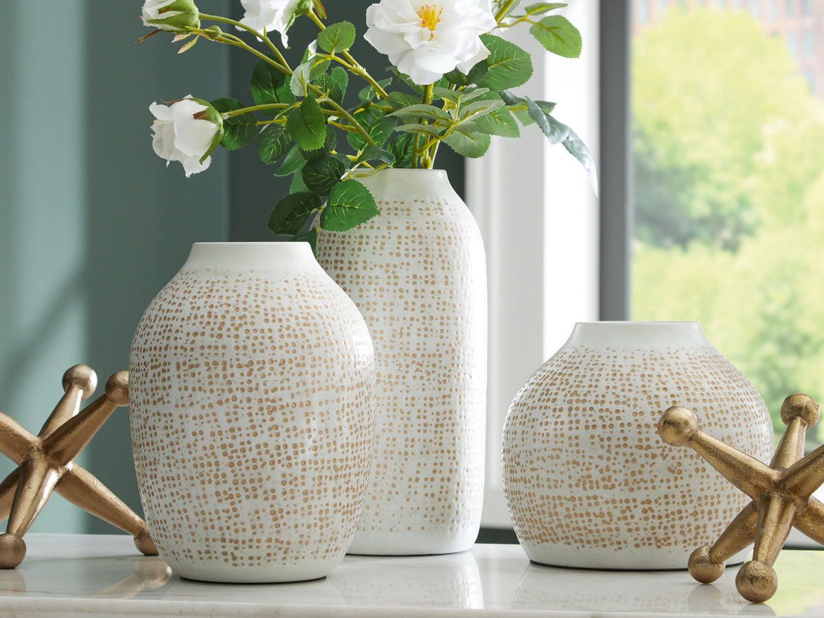 Sectionals for Less - Ashley Furniture - Vinburn Accessory Set (Set of 5) - Accessory Set (5/CN) / White/Gold Finish - A2C00213