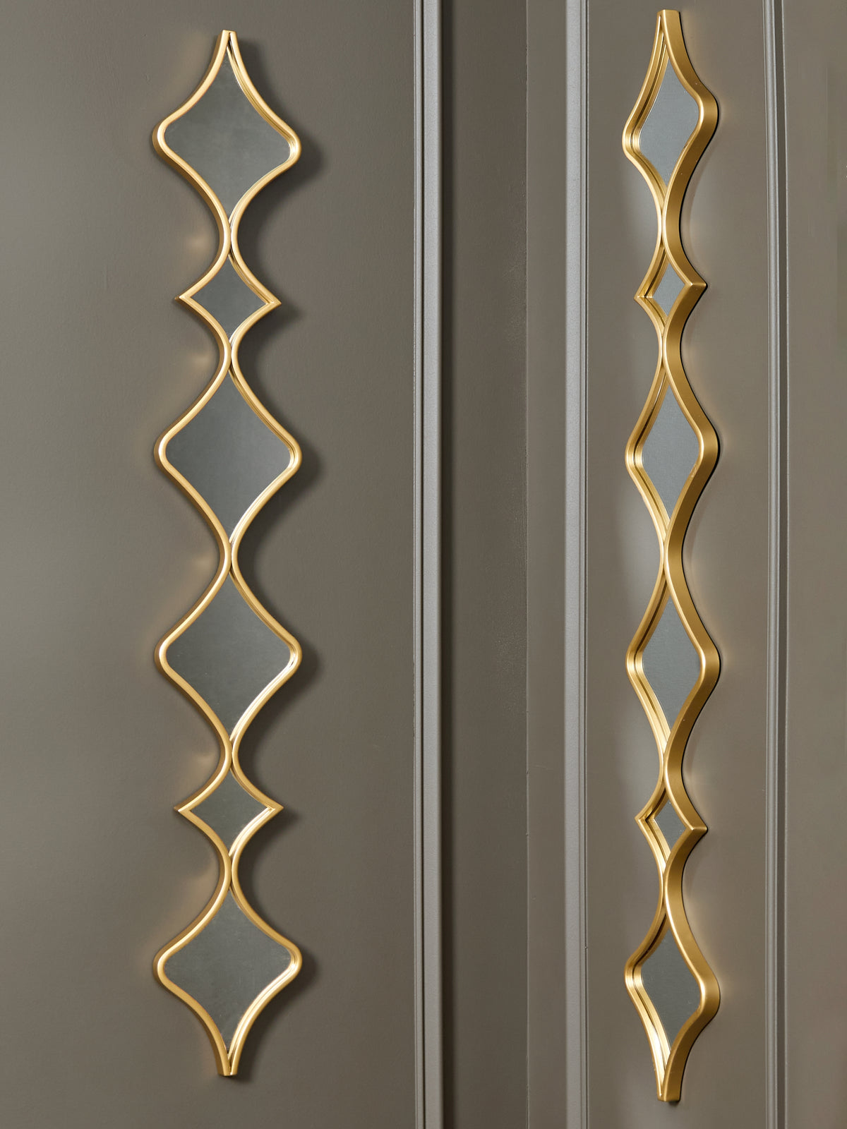 Sectionals for Less - Ashley Furniture - Harriswood Mirror - Accent Mirror Set (Set of 2) / Gold Finish - A8010354