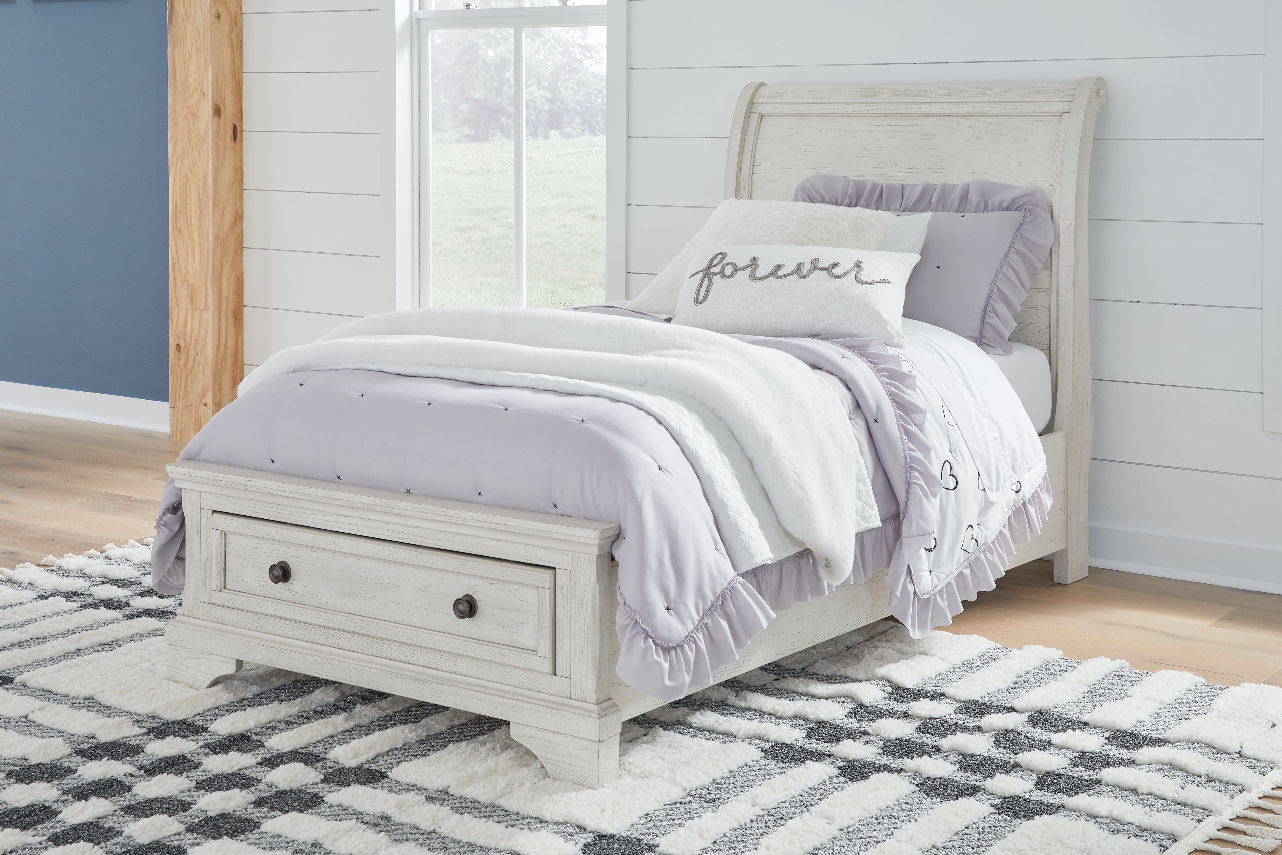 Sectionals for Less - Ashley Furniture - Robbinsdale Bedroom - Twin Sleigh Storage Bed / Antique White - B742B12
