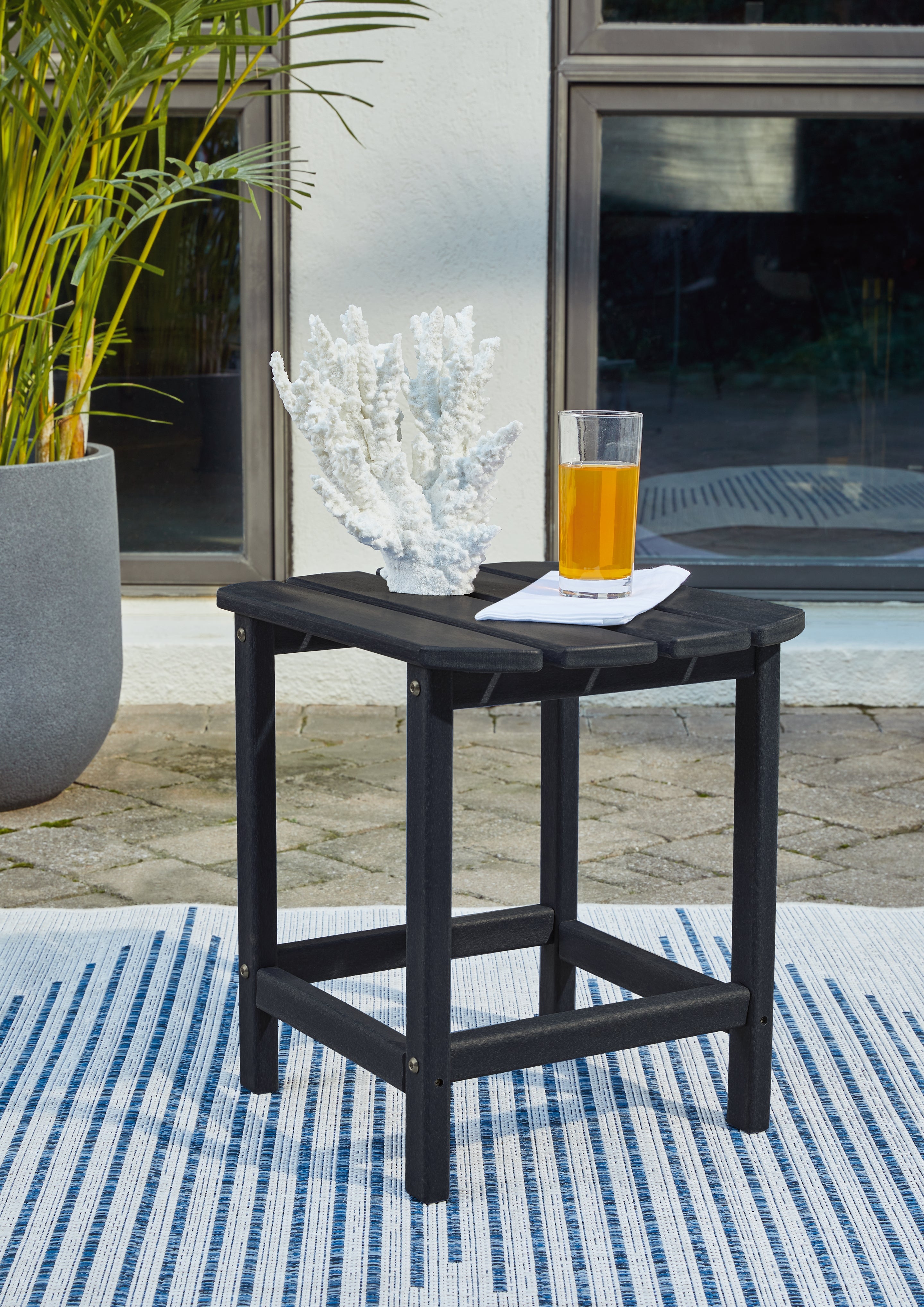 Sectionals for Less - Ashley Furniture - Sundown Treasure Outdoor - End Table / Black - P008-703