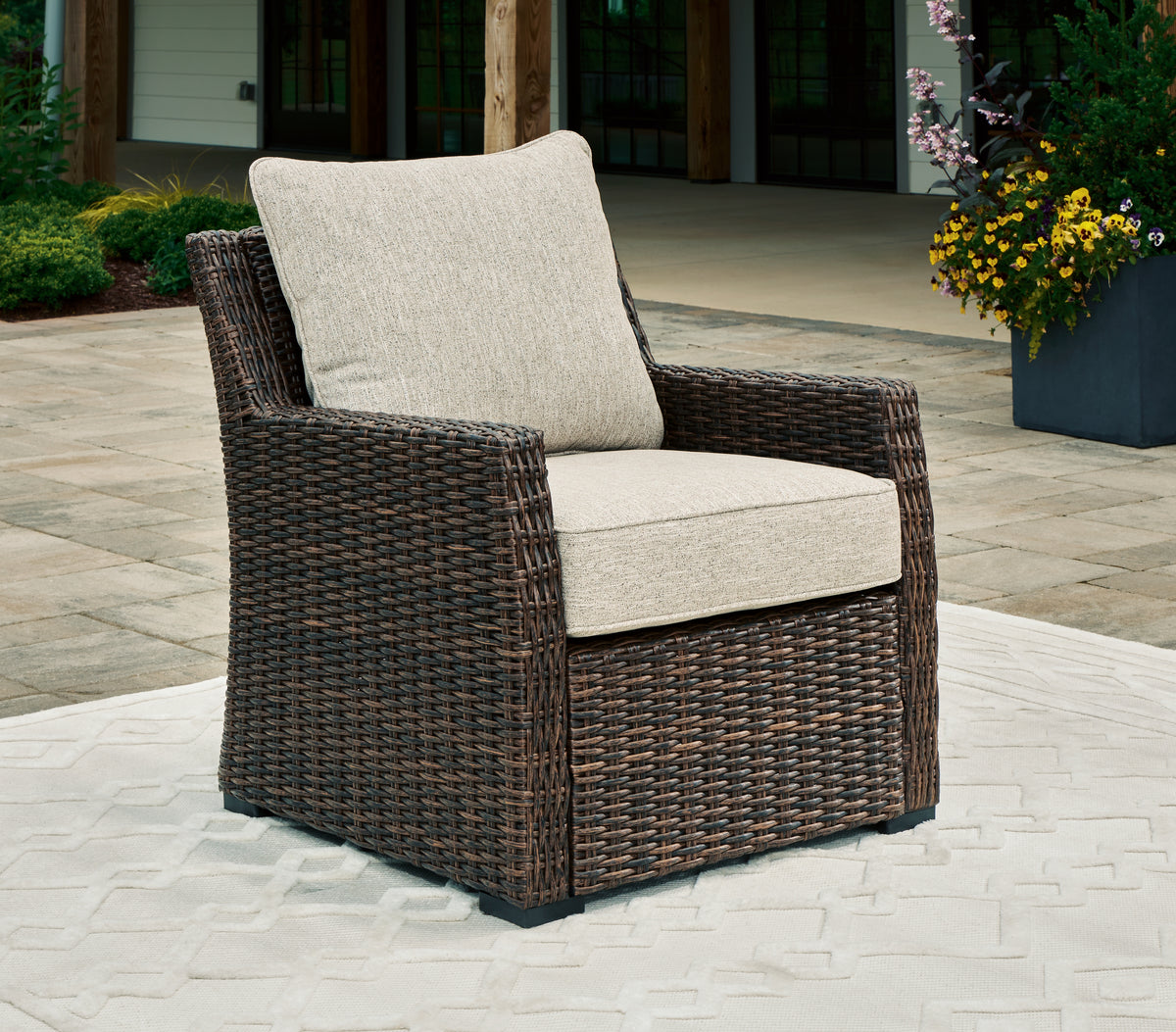 Sectionals for Less - Ashley Furniture - Brook Ranch Outdoor - Sofa SEC/Bench w/CUSH (3/CN) / Brown - P465-822