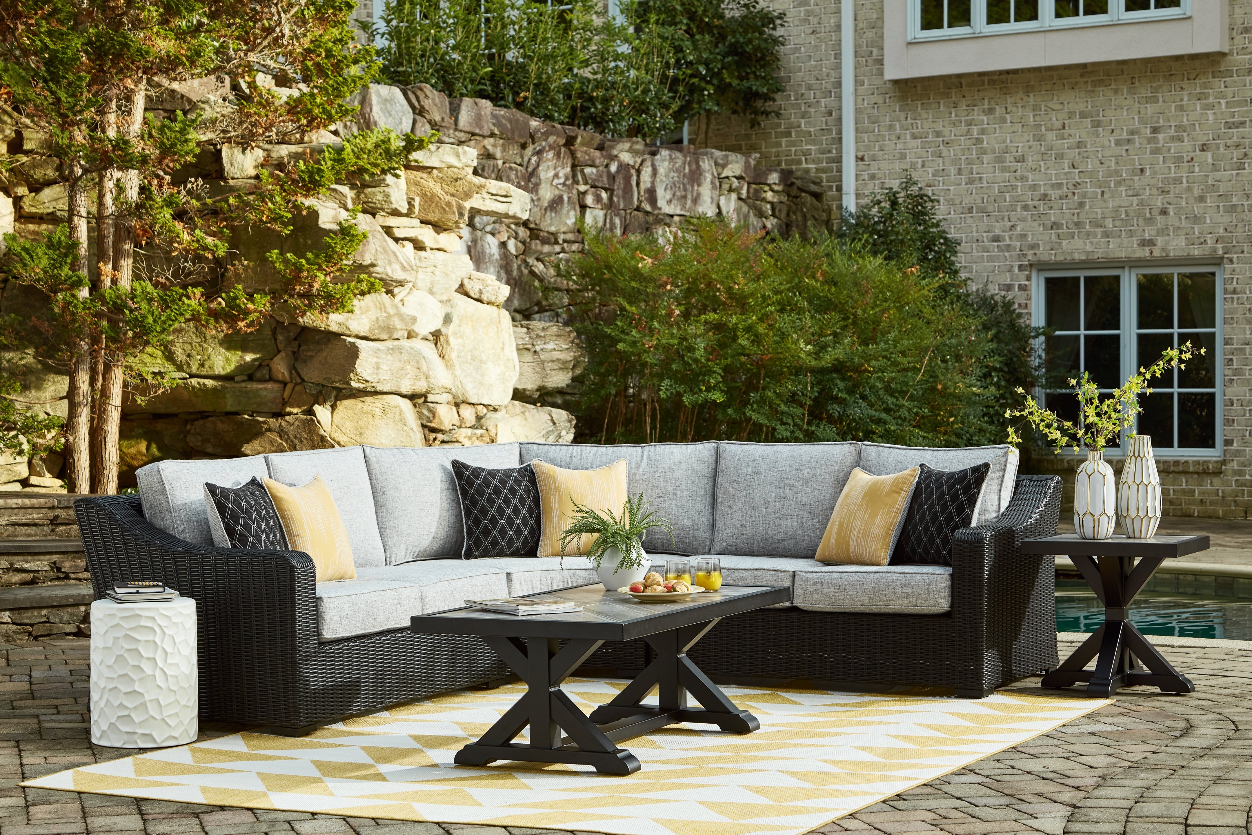 Sectionals for Less - Ashley Furniture - Beachcroft Outdoor - 3-Piece Outdoor Sectional / Black/Light Gray - P792P1