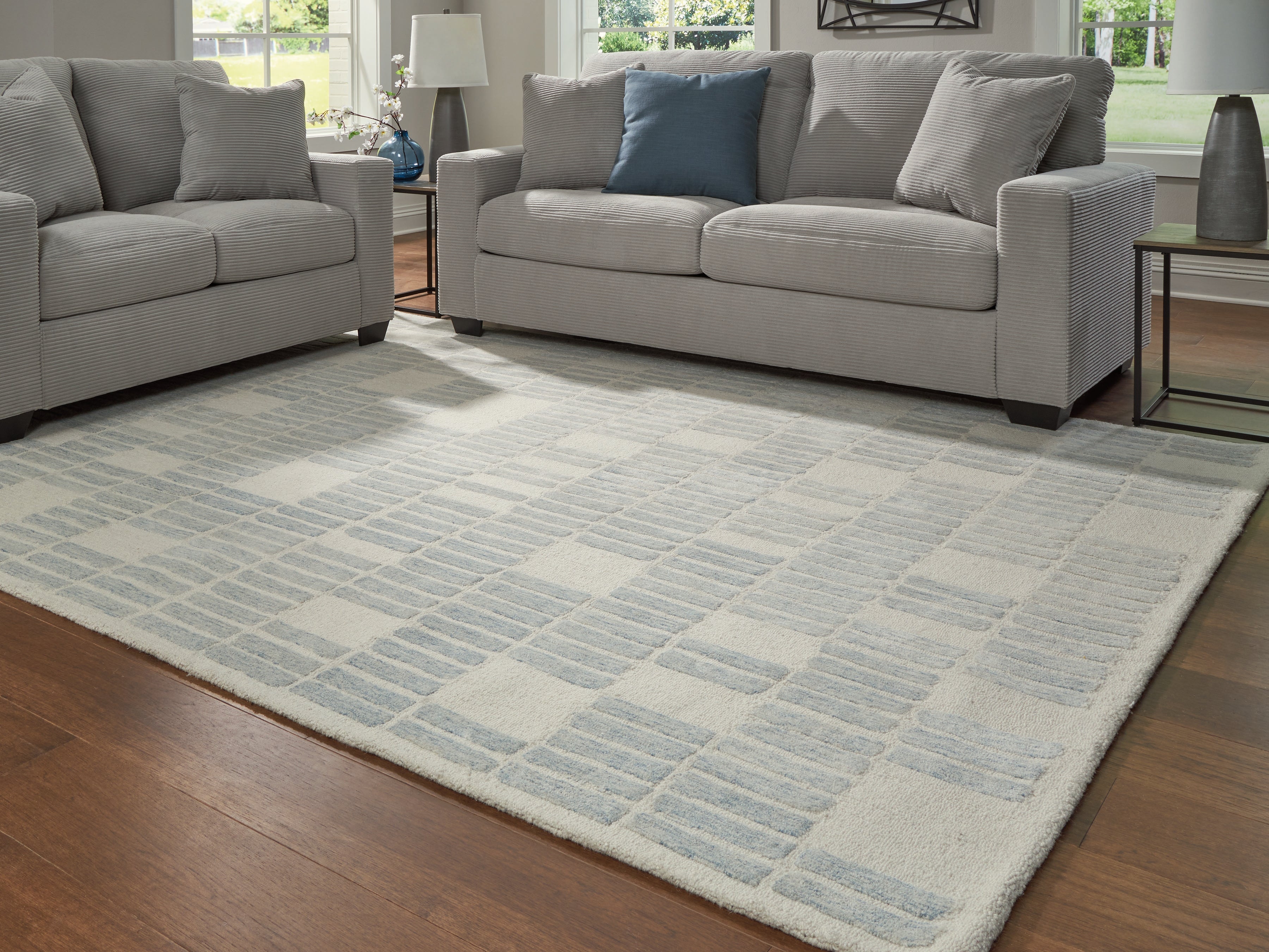 Sectionals for Less - Ashley Furniture - Dylanton Rug - 5' x 7' Area Rug / Ivory/Blue - R407812