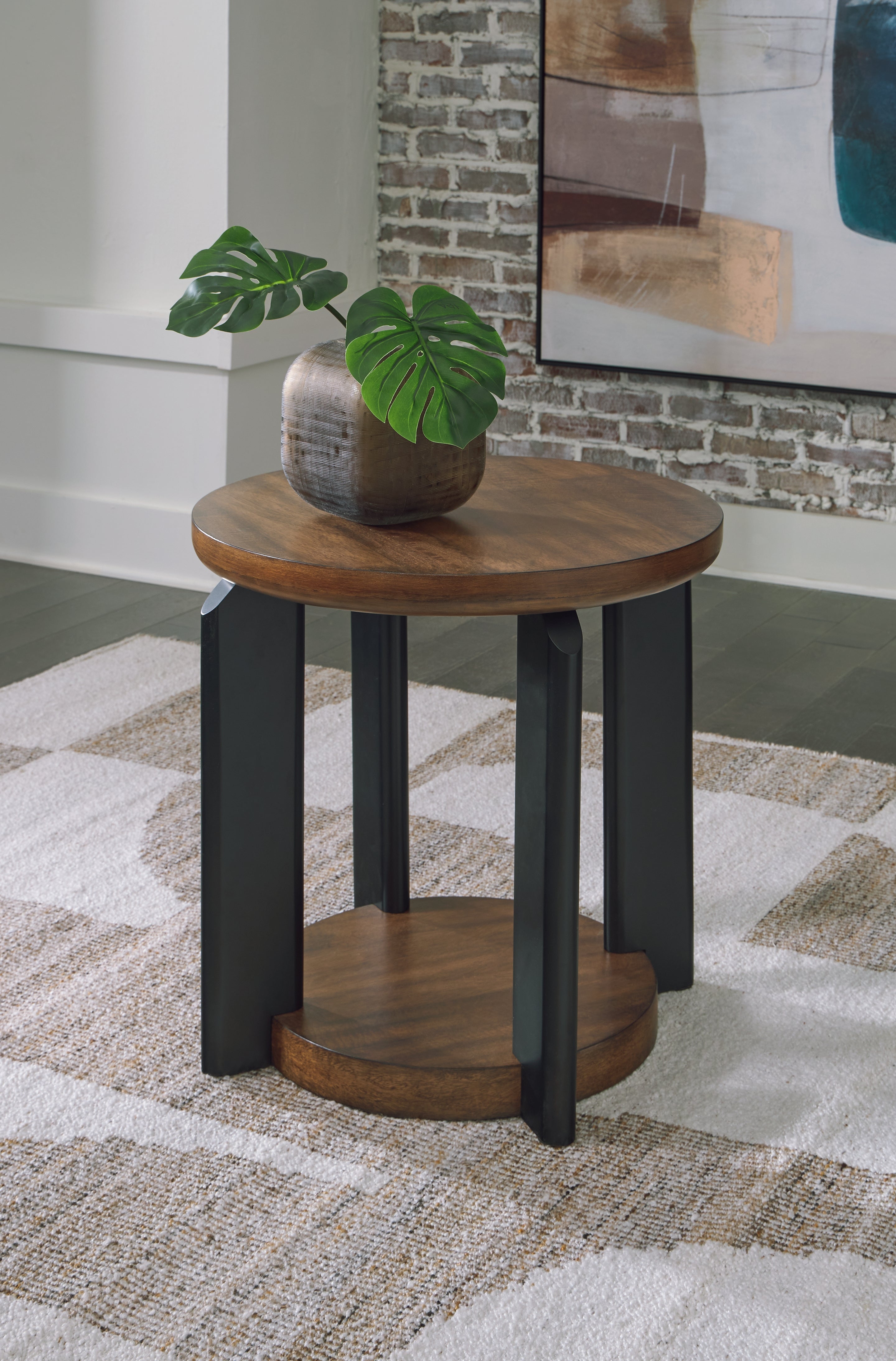 Sectionals for Less - Ashley Furniture - Kraeburn End Table - Round End Table / Brown/Black - T624-6