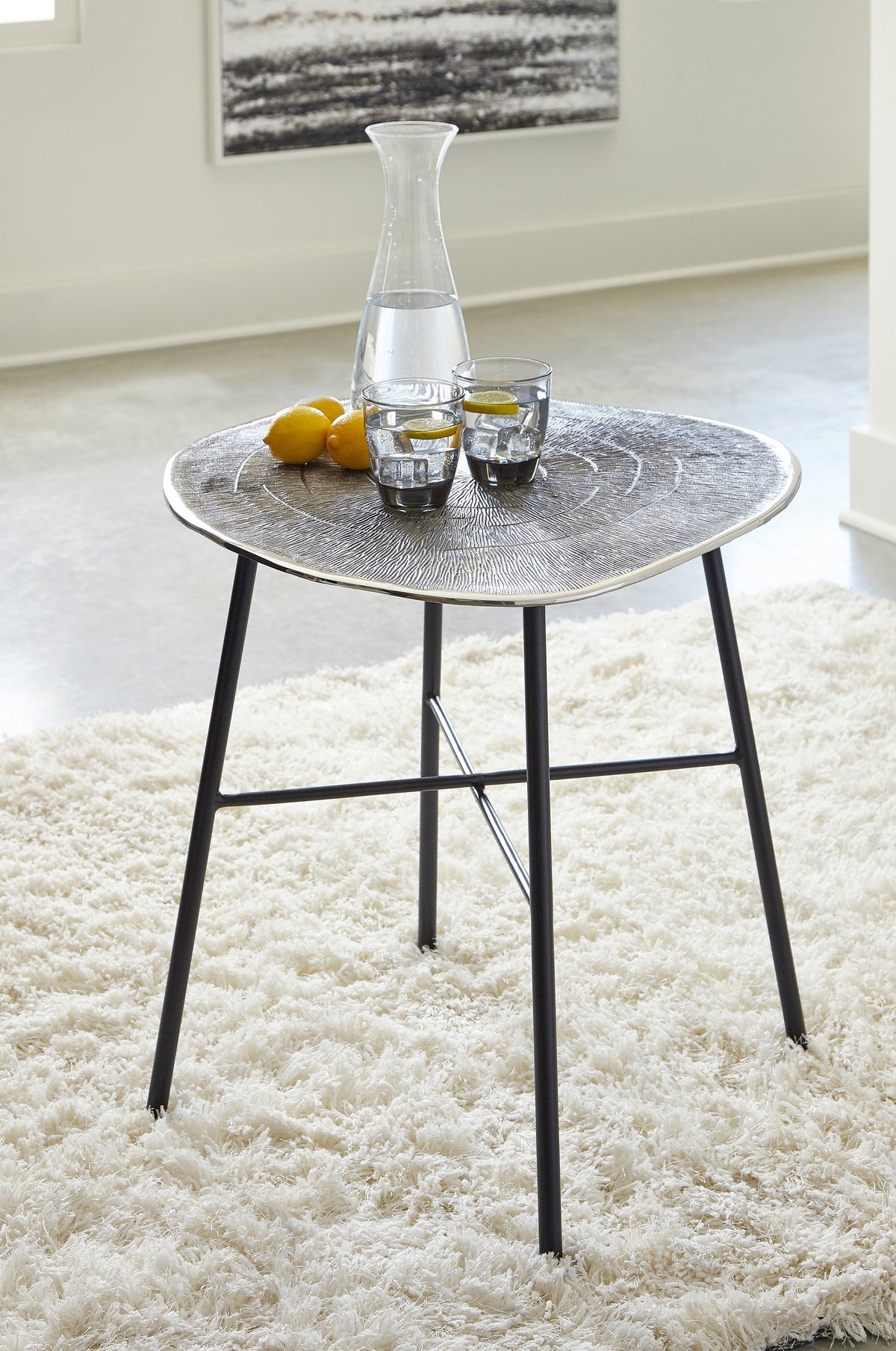 Sectionals for Less - Ashley Furniture - Laverford End Table - Round End Table / Chrome/Black - T836-6